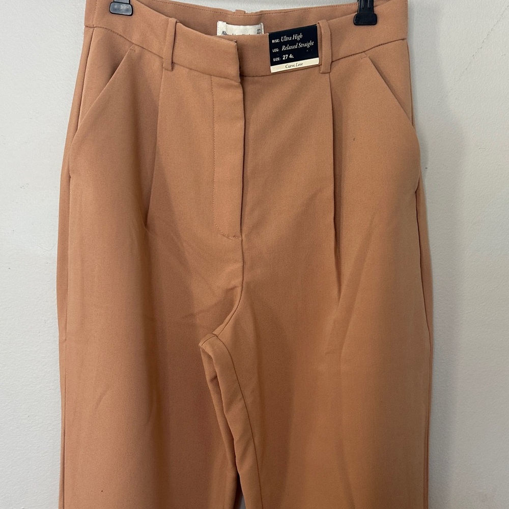 Abercrombie Tan Women's Pants - Picture 3 of 6